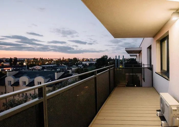 Appartamento Obywatelska Lotnisko Airport Parking Balkon Z Widokiem Klima *