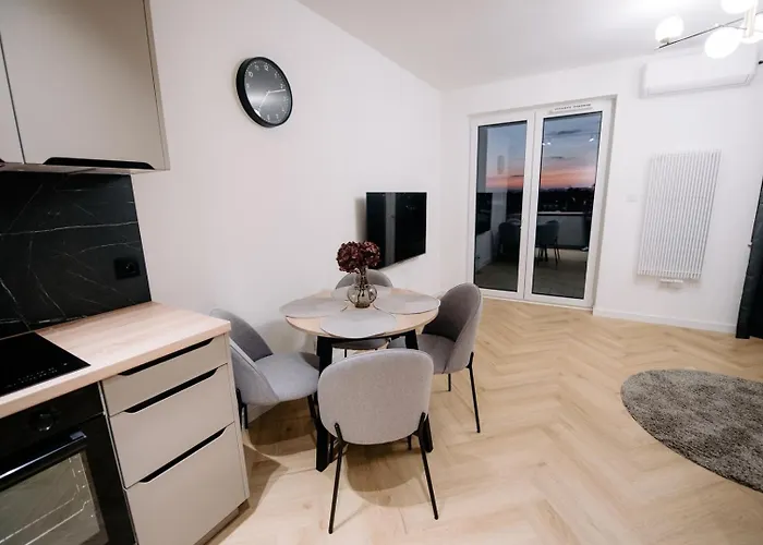 Obywatelska Lotnisko Airport Parking Balkon Z Widokiem Klima * Łódź